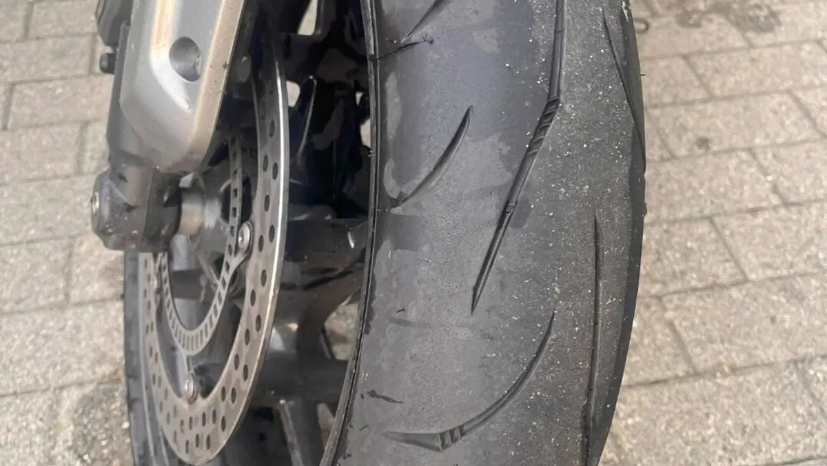 Triumph Trident 660 (2021 - 24)  (2)