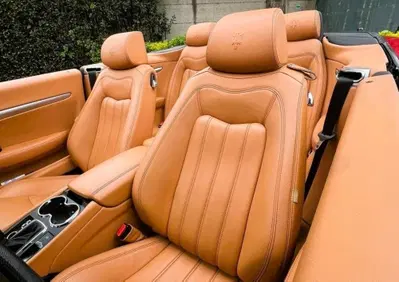 Maserati Grancabrio 4.7 V8 (5)