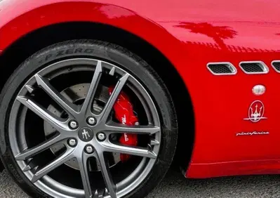 Maserati Grancabrio 4.7 V8 (6)