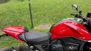 Ducati Monster 937 + (2021 - 25)  (6)