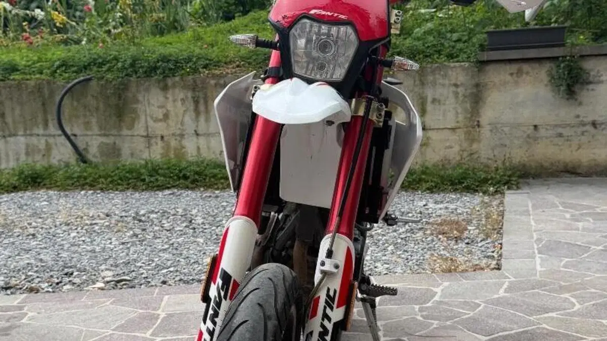 Fantic Motor XMF 125 Motard Competition 4t (2021 - 22)  (2)