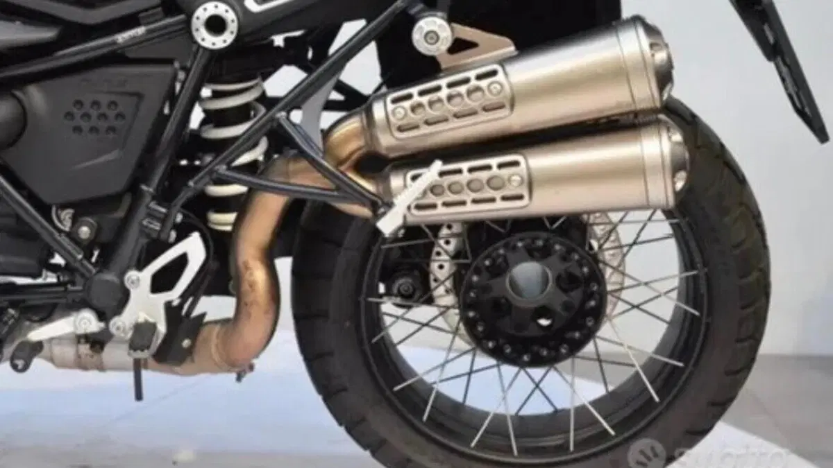 Bmw R nineT Urban GS 1200 - Edition 40 Years GS (2021)  (4)