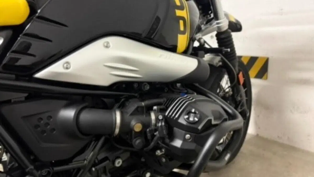 Bmw R nineT Urban GS 1200 - Edition 40 Years GS (2021)  (17)