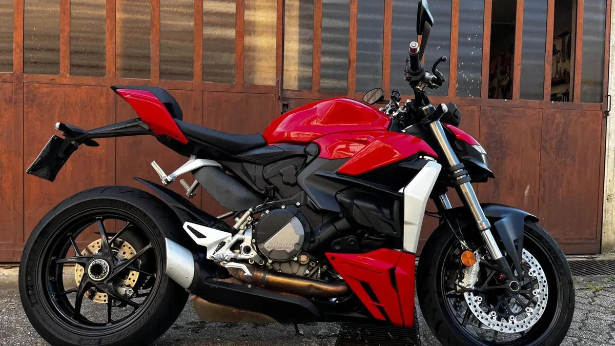 Ducati Streetfighter V2 (2022 - 24)  (2)