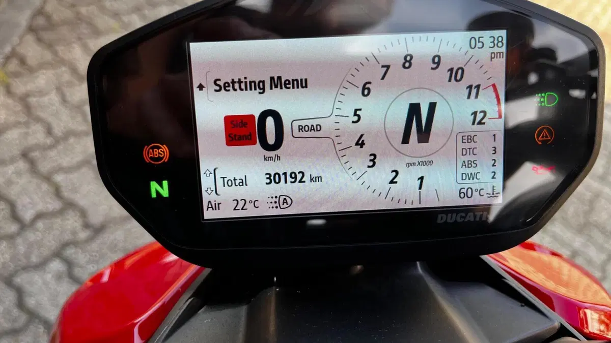 Ducati Streetfighter V2 (2022 - 24)  (4)