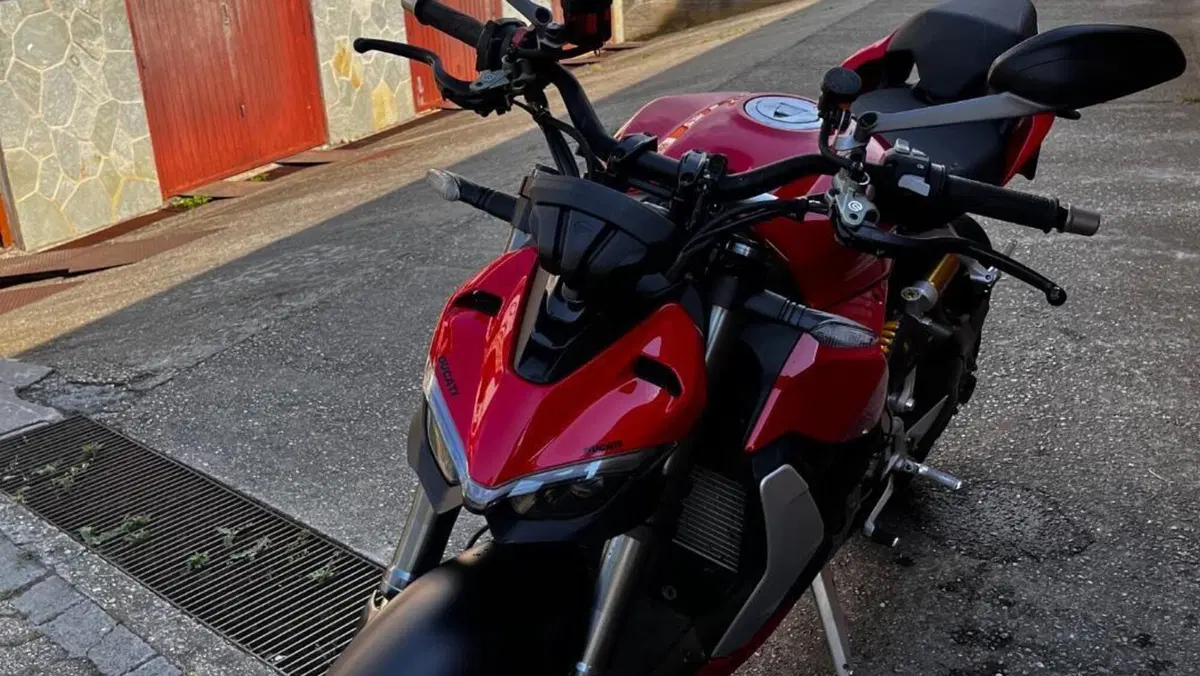 Ducati Streetfighter V2 (2022 - 24)  (6)