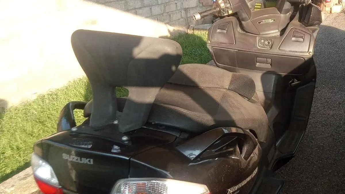 Suzuki Burgman AN 650 Executive ABS (2006 - 12)  (4)