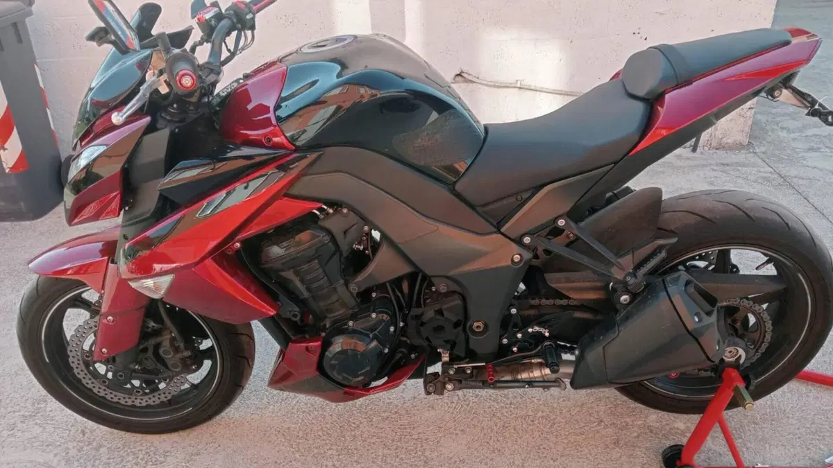 Kawasaki Z 1000 (2010 - 13)  (5)
