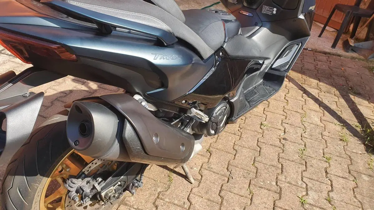 Yamaha T-Max 560 (2022 - 24)  (2)