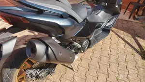 Yamaha T-Max 560 (2022 - 24)  (2)