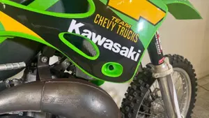Kawasaki KXE250 (2000 - 02)  (3)