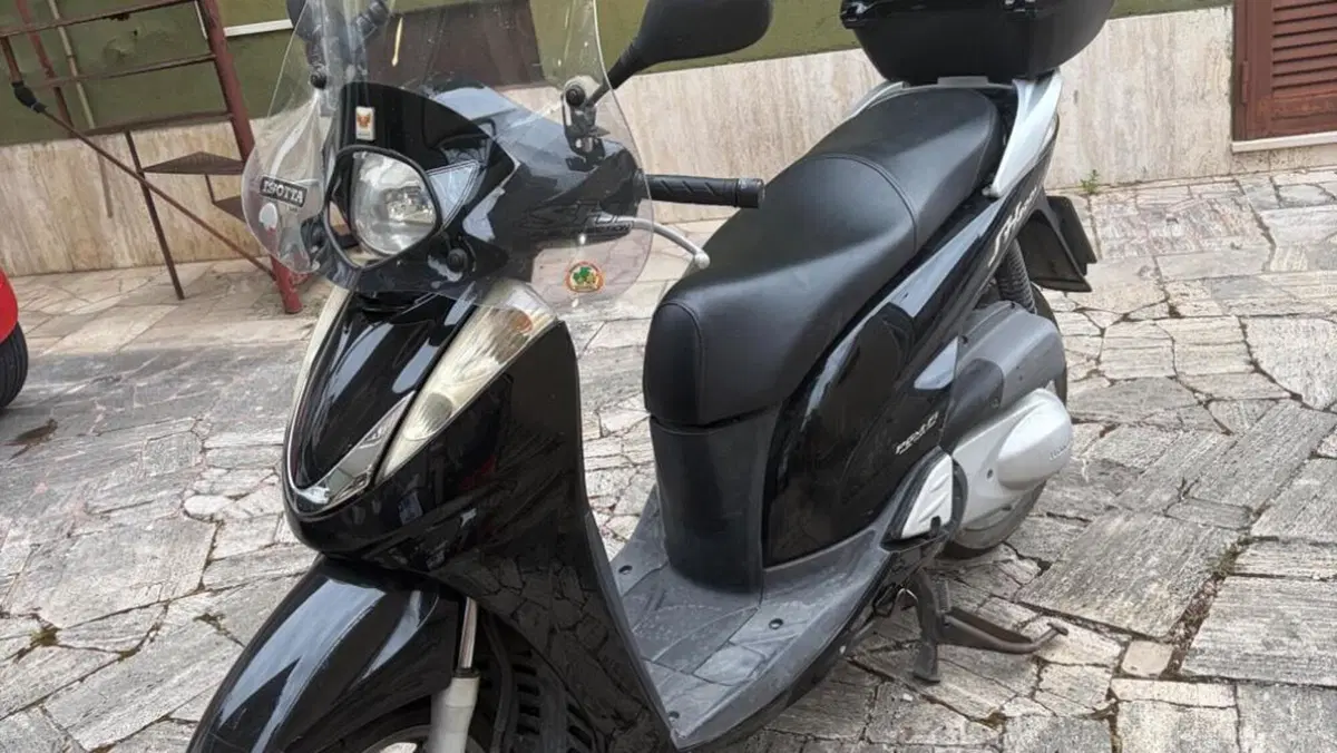 Honda SH 300 i (2006 - 10)  (3)