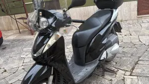 Honda SH 300 i (2006 - 10)  (3)