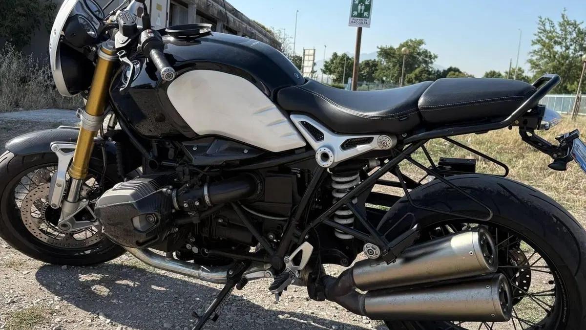 Bmw R nineT 1200 (2014 - 16)  (2)