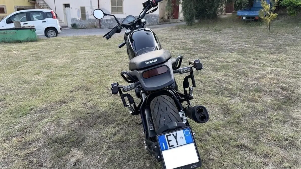 Benelli Leoncino 500 (2021 - 25)  (4)