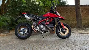 Ducati Hypermotard 950 (2022 - 25)  (2)