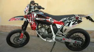 Husqvarna SM 125 (2010 - 12) 