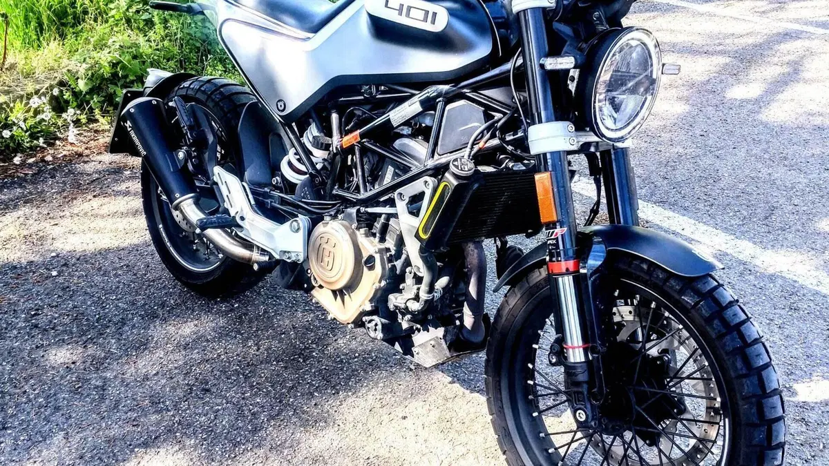 Husqvarna Svartpilen 401 (2021 - 23)  (2)