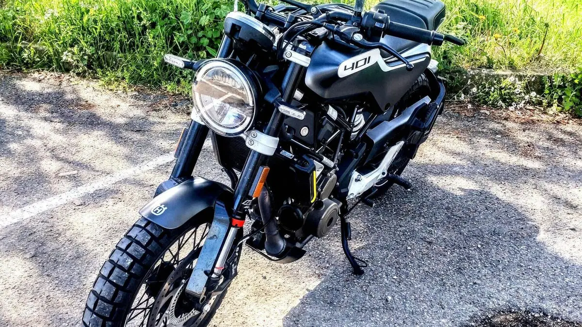 Husqvarna Svartpilen 401 (2021 - 23)  (4)