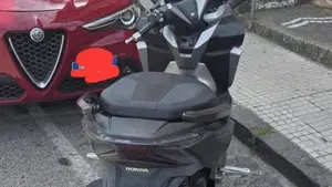 Honda Forza 300 Deluxe ABS (2018 - 20)  (2)