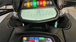 Ducati Diavel 1200 (2014 - 16)  (4)