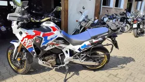 Honda Africa Twin CRF 1100L Adventure Sports (2024 - 26)  (3)