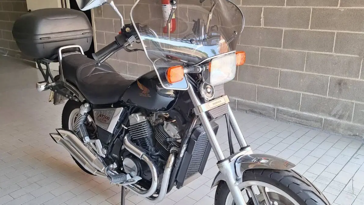 Honda VT 500 CD (1985 - 88)  (3)