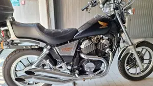 Honda VT 500 CD (1985 - 88)  (8)