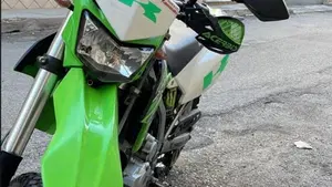 Kawasaki KLX 250 (2009 - 16)  (2)