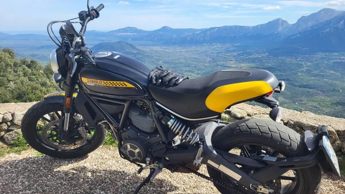 Ducati Scrambler 800 Full Throttle (2017 - 21)  (4)