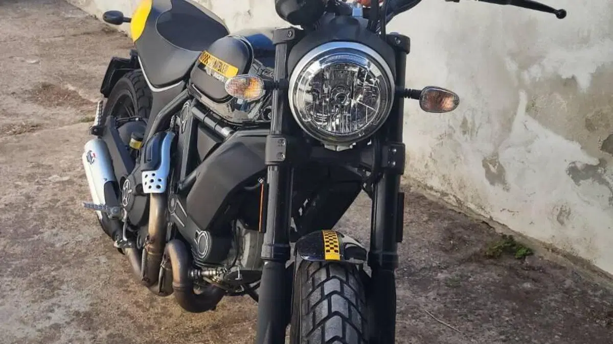 Ducati Scrambler 800 Full Throttle (2017 - 21)  (10)