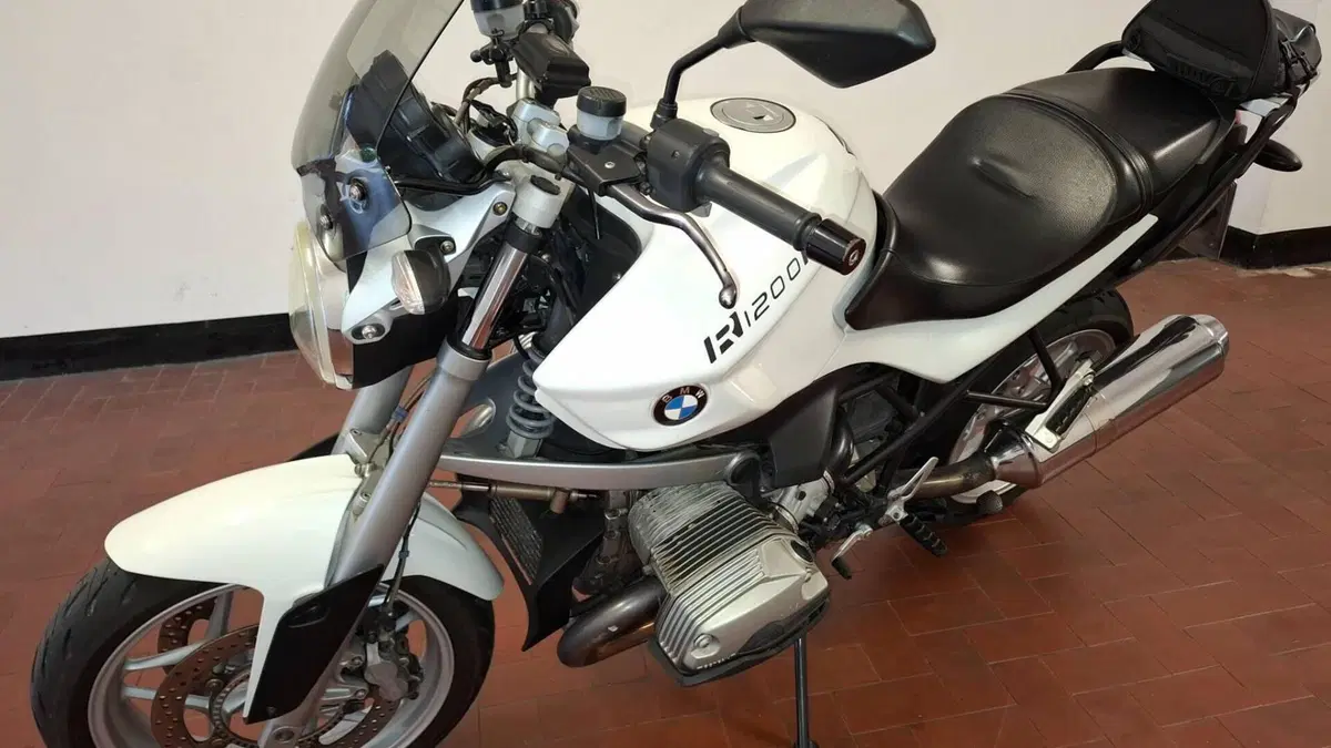 Bmw R 1200 R (2006 - 11)  (2)