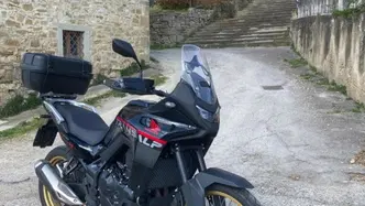 Honda Transalp XL750 (2025)