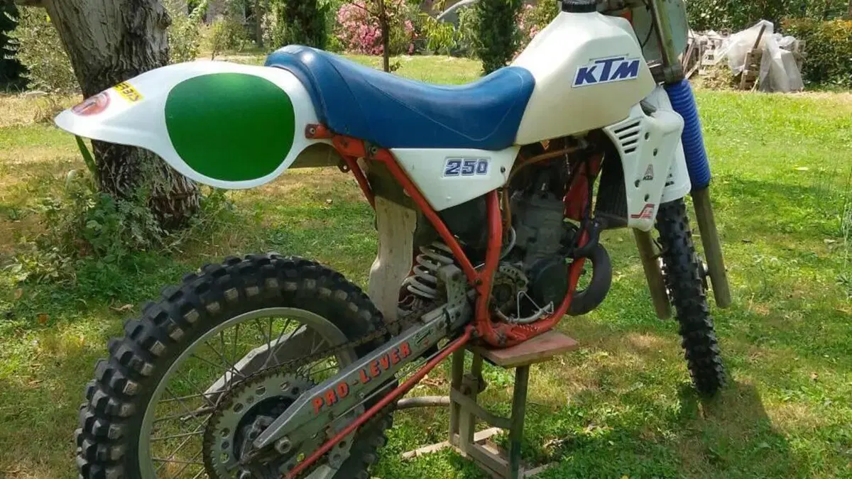 KTM   (2)