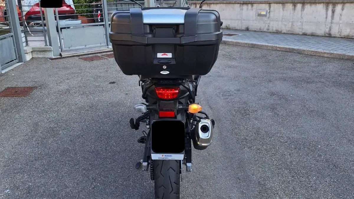 Suzuki V-Strom 650XT (2021 - 25)  (3)
