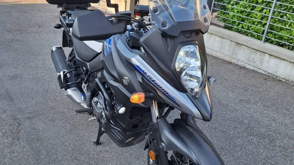 Suzuki V-Strom 650XT (2021 - 25)  (11)