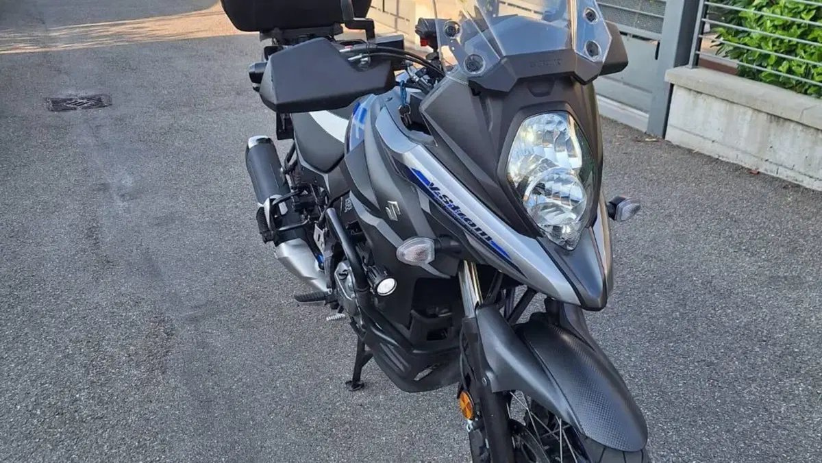 Suzuki V-Strom 650XT (2021 - 25)  (19)