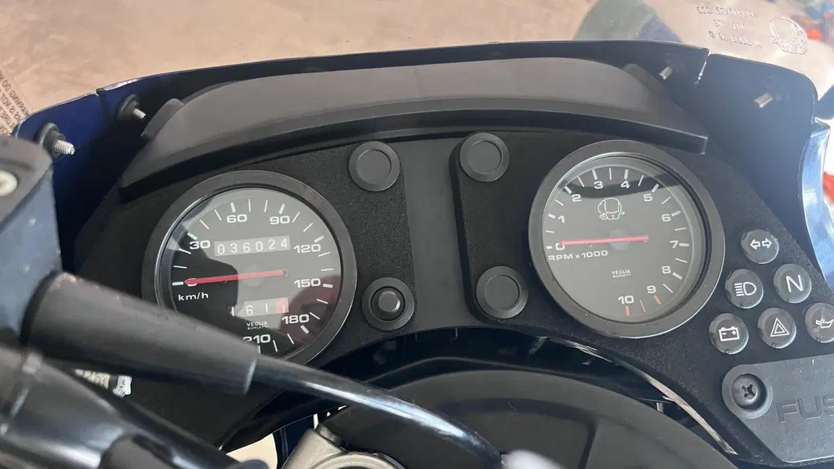 Cagiva Elefant 750 Cat (1994 - 97)  (3)