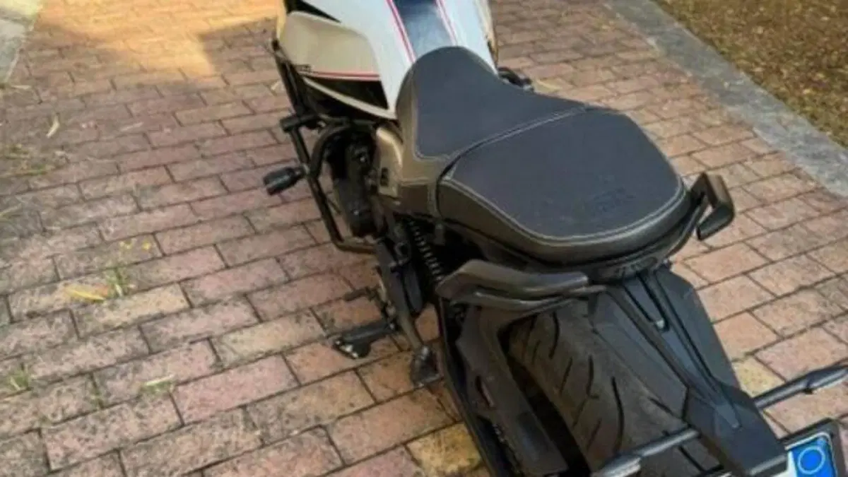 Moto Morini SEIEMMEZZO STR (2022 - 26) 