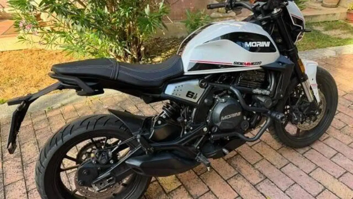 Moto Morini SEIEMMEZZO STR (2022 - 26)  (2)