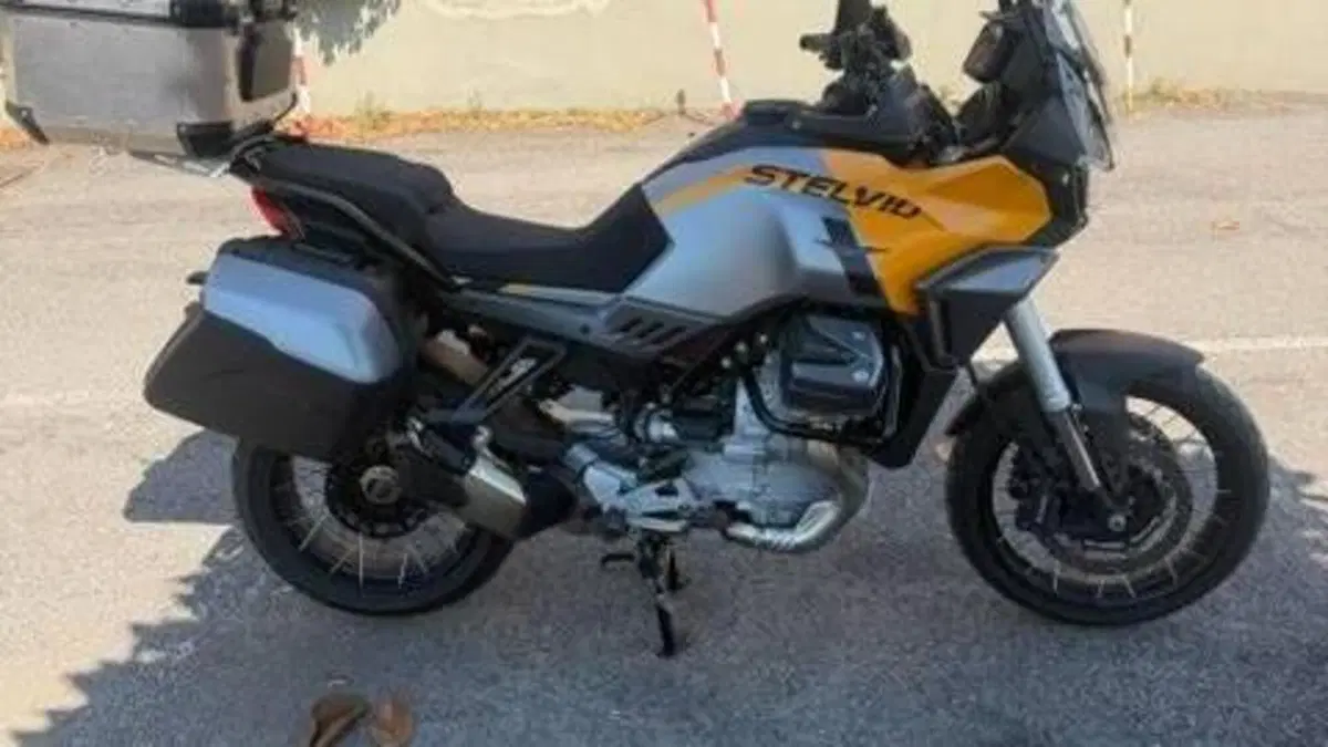Moto Guzzi Stelvio (2024 - 26)  (7)