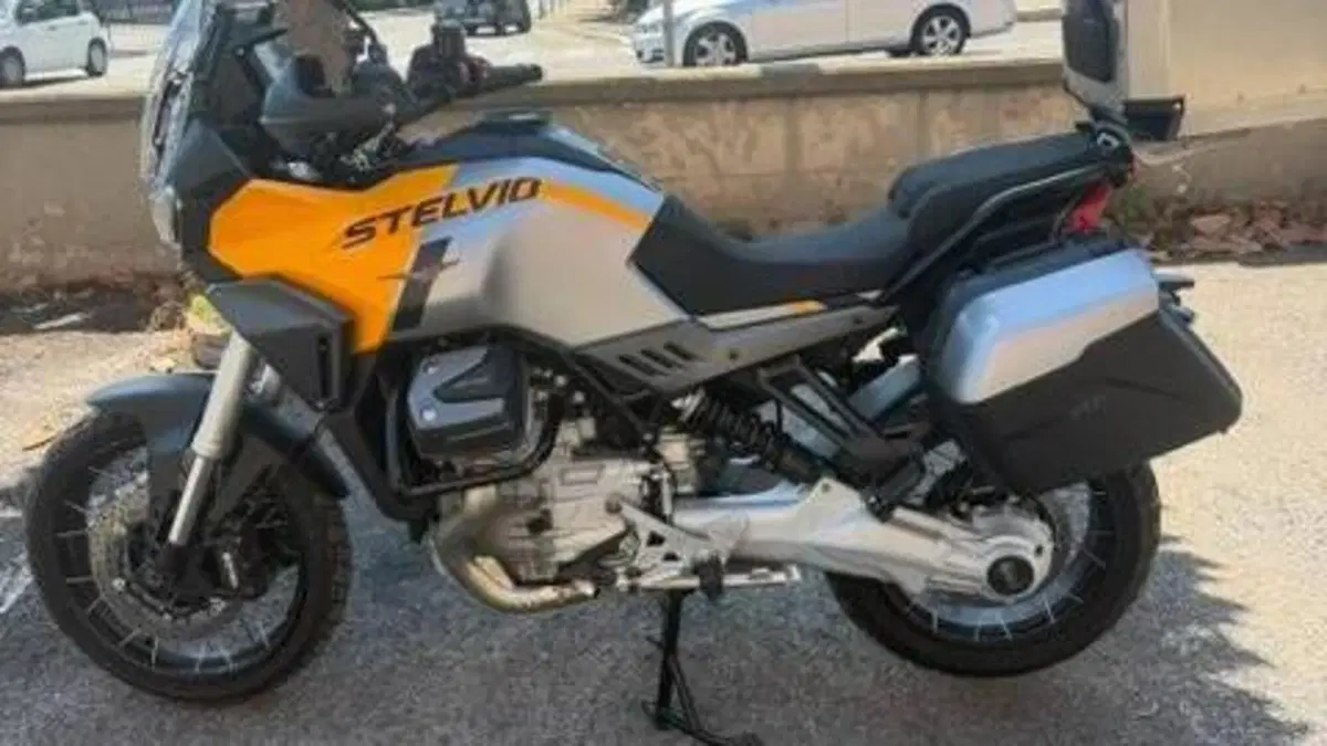 Moto Guzzi Stelvio (2024 - 26)  (8)