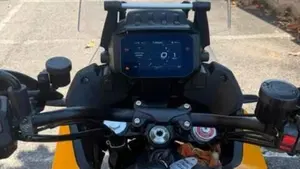 Moto Guzzi Stelvio (2024 - 26)  (9)