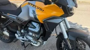 Moto Guzzi Stelvio (2024 - 26)  (11)