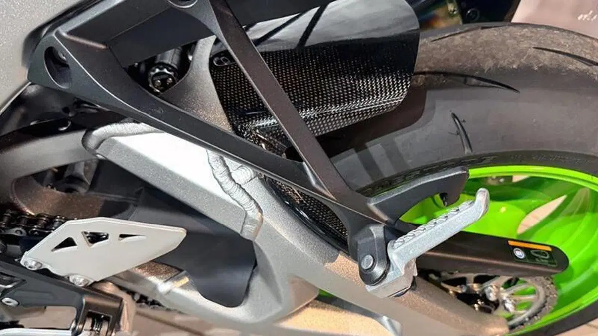 Kawasaki Ninja 1000 ZX-10R (2021 - 25)  (5)