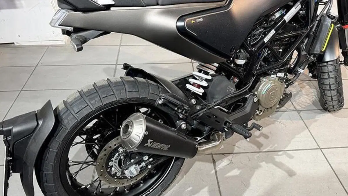 Husqvarna Svartpilen 125 (2024 - 26)  (5)