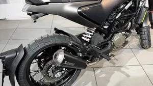 Husqvarna Svartpilen 125 (2024 - 26)  (5)