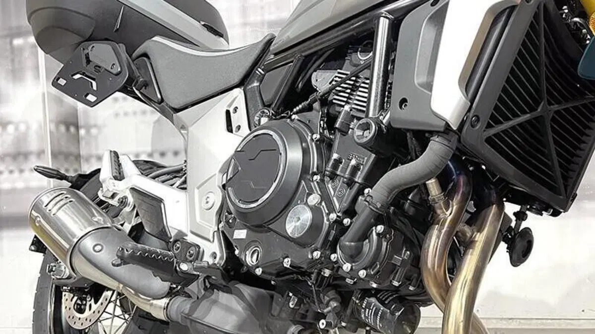 CFMOTO 700CL-X Adventure (2023 - 26)  (4)