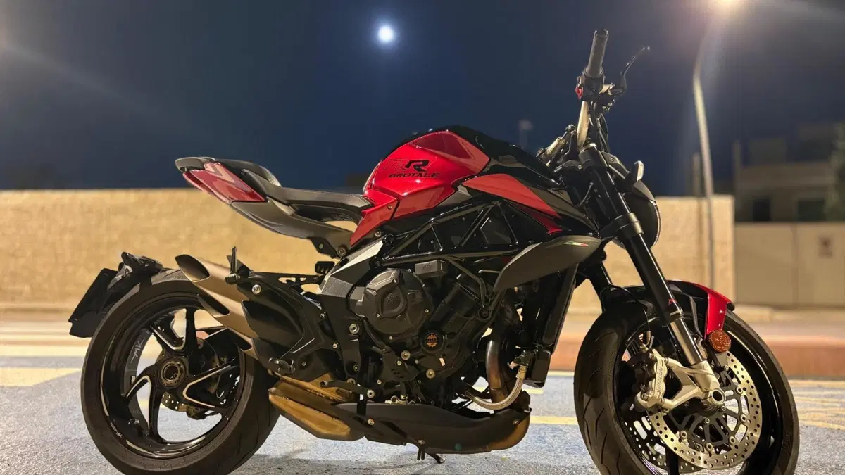 MV Agusta Brutale 800 RR (2021 - 25)  (2)