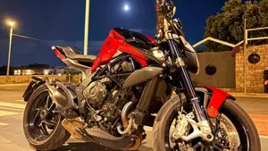 MV Agusta Brutale 800 RR (2021 - 25)  (3)
